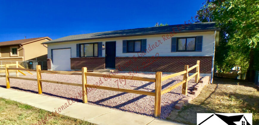 Cozy ranch style home in The Pikes Peak Park area